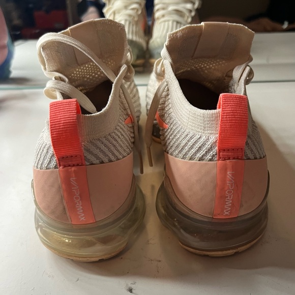 Light pink Nike Vapour maxes - Picture 4 of 5